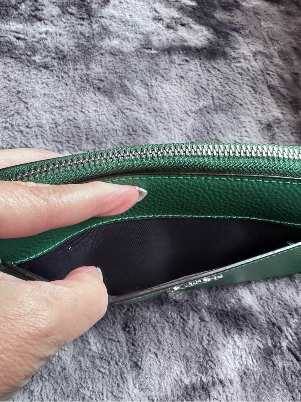 Coach Green Pebbled Leather Continental Wallet with Silver Logo - Picture 4 of 9
